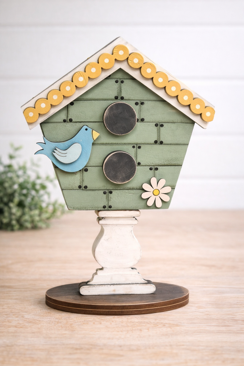 Bird House Sitter