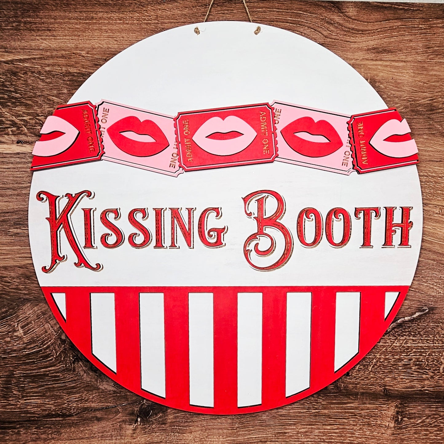 Kissing Booth  Hanger 10 inch