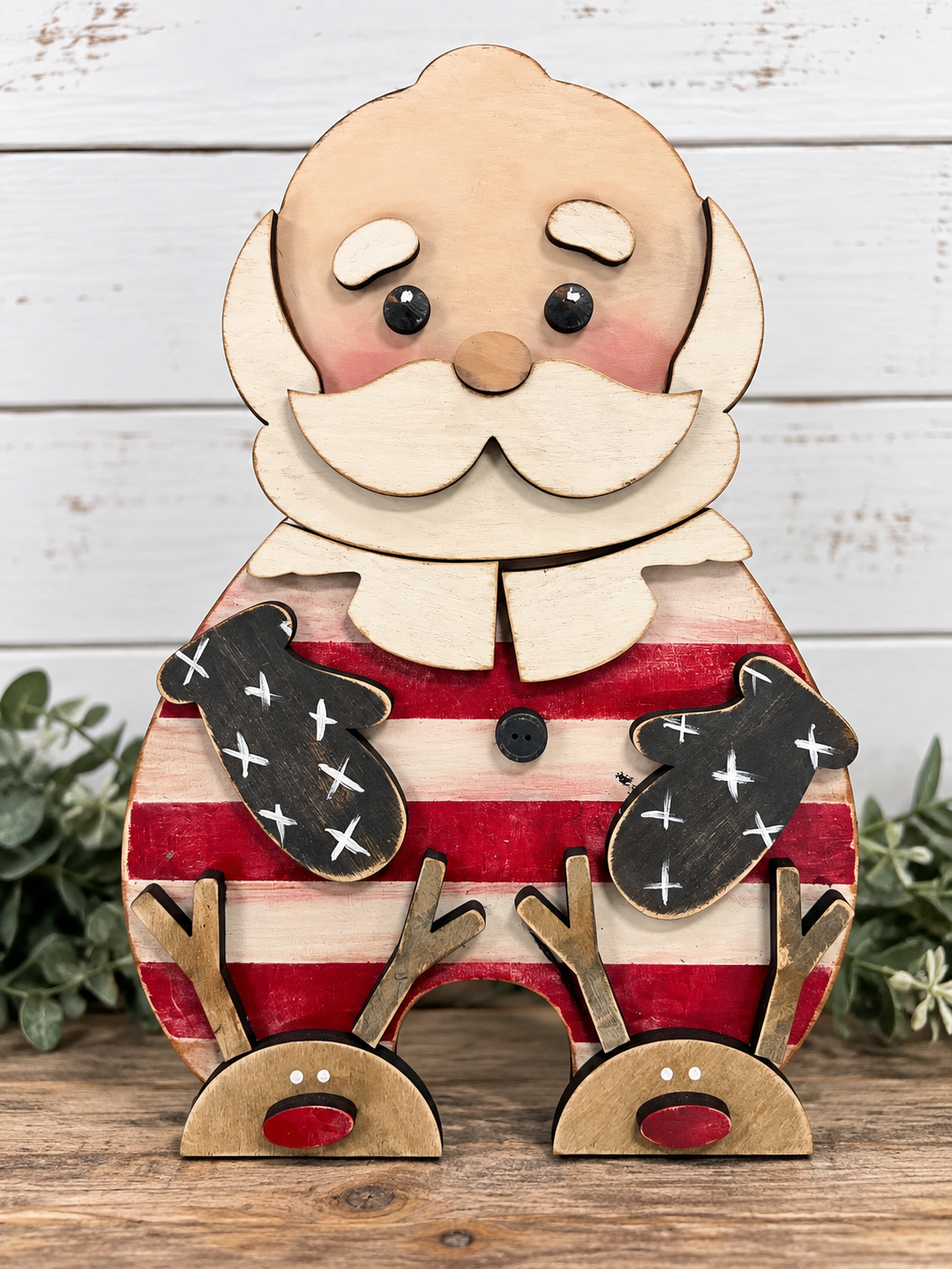 Vintage Santa Leaner