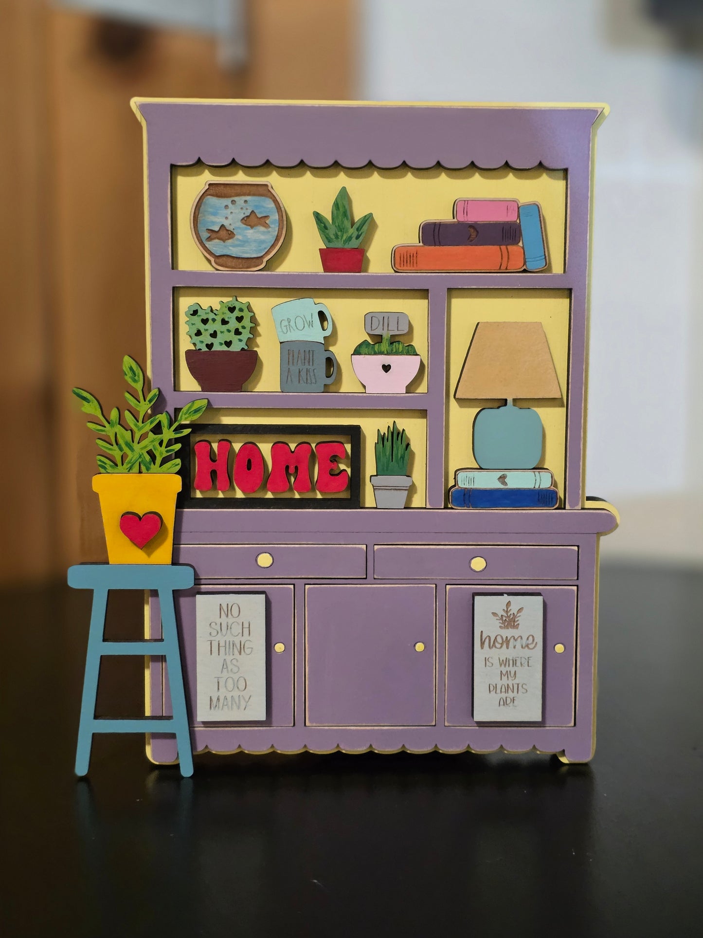 Book themed shelf leaner